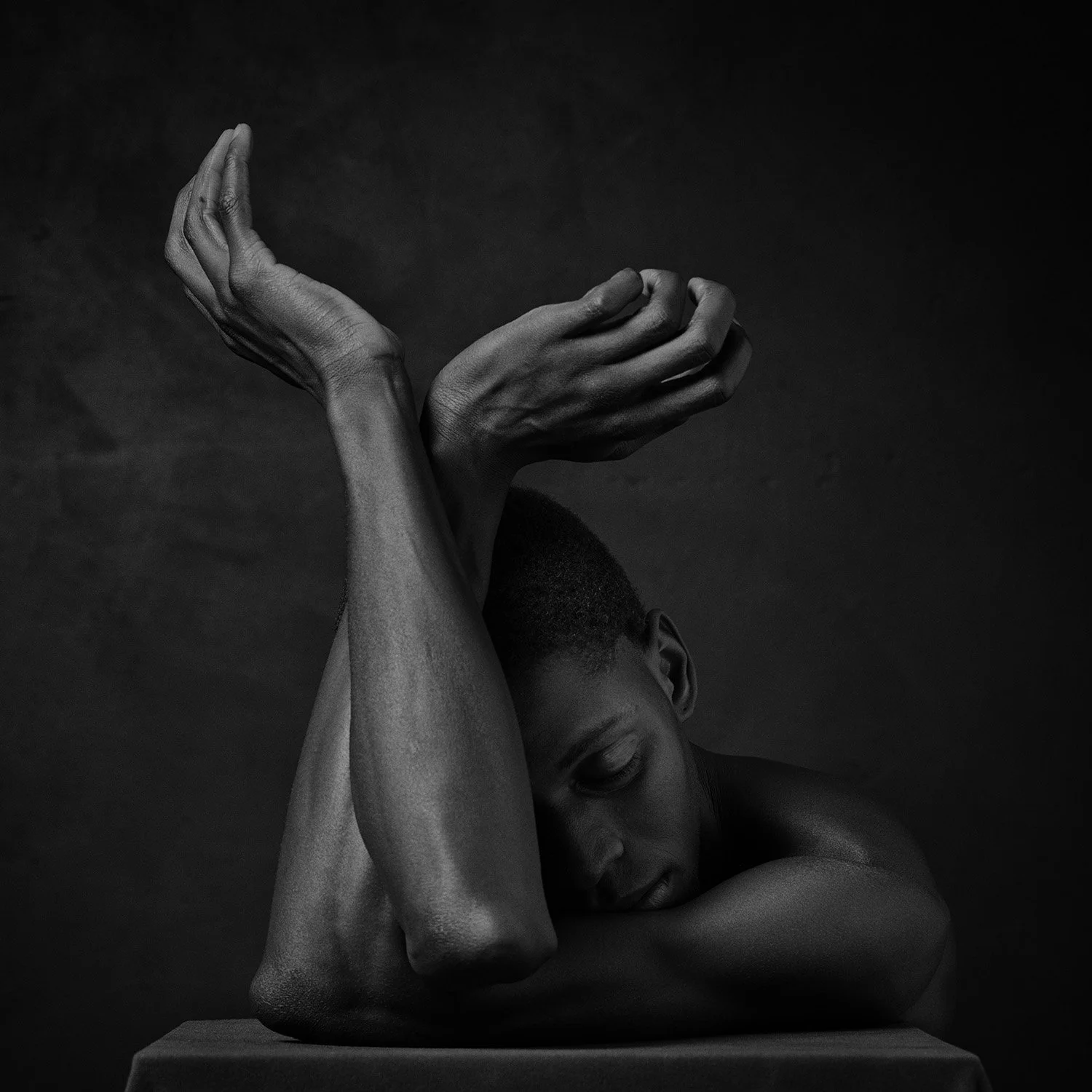 Edwynn Houk Gallery | Erwin Olaf : STAGES — Musée Magazine